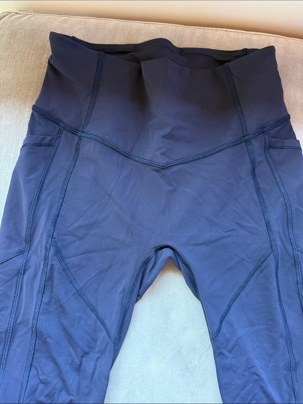 lululemon athletica High-Waist Black Leggings. Long to ankles